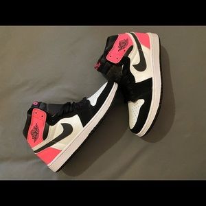 Air jordan retro 1 “valentines day”😍